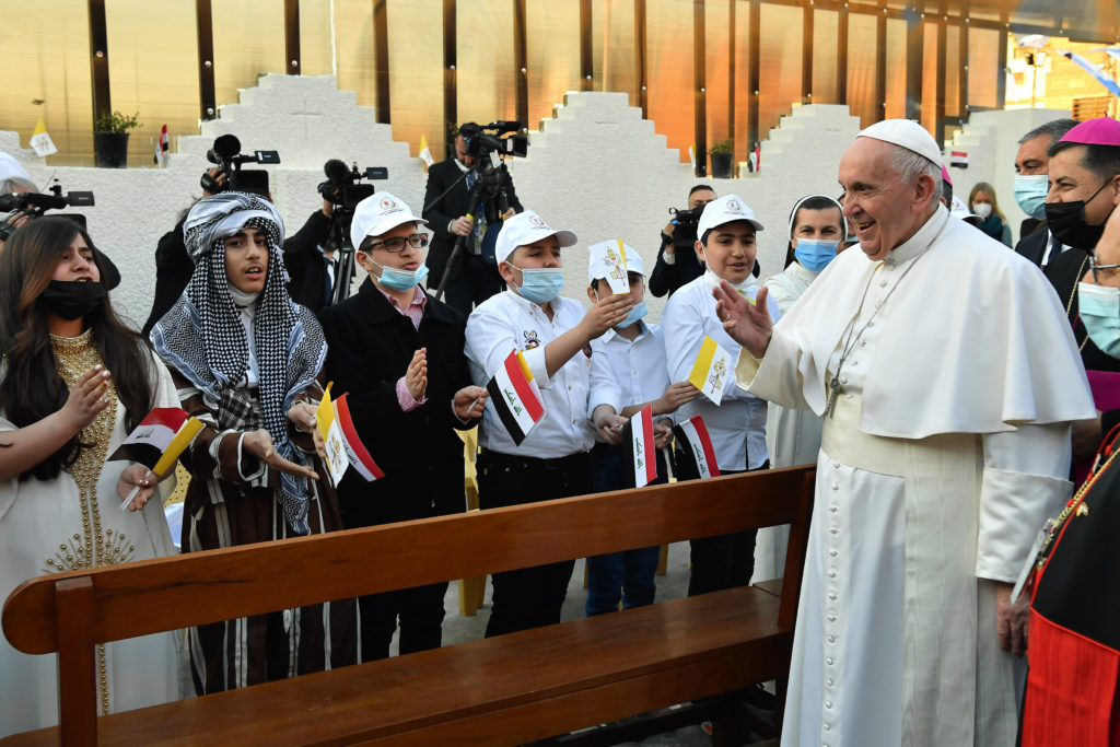 Irak: El Papa preside la Misa en la catedral caldea