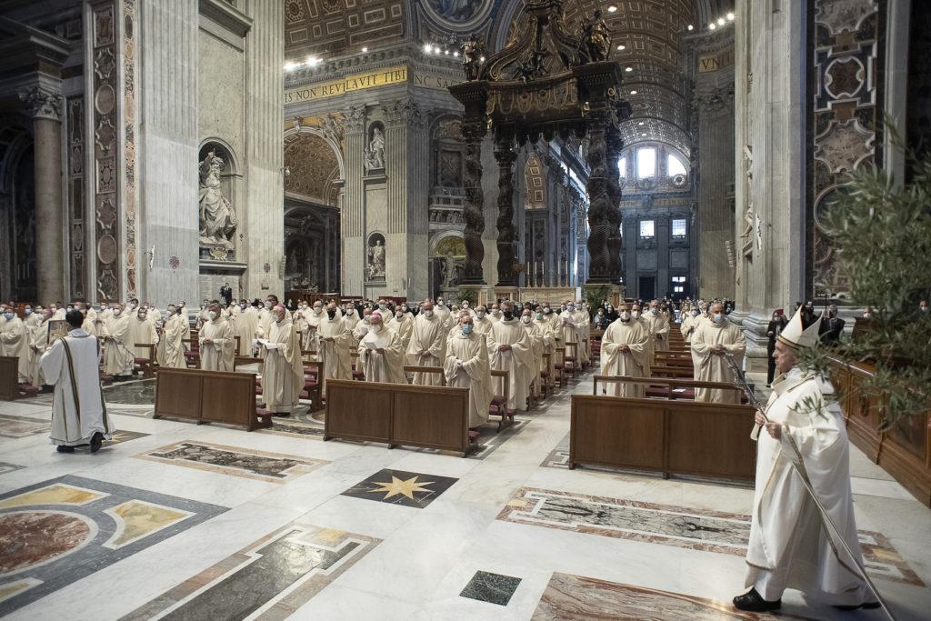 Santa Misa Crismal en el Jueves Santo: Homilía del Papa