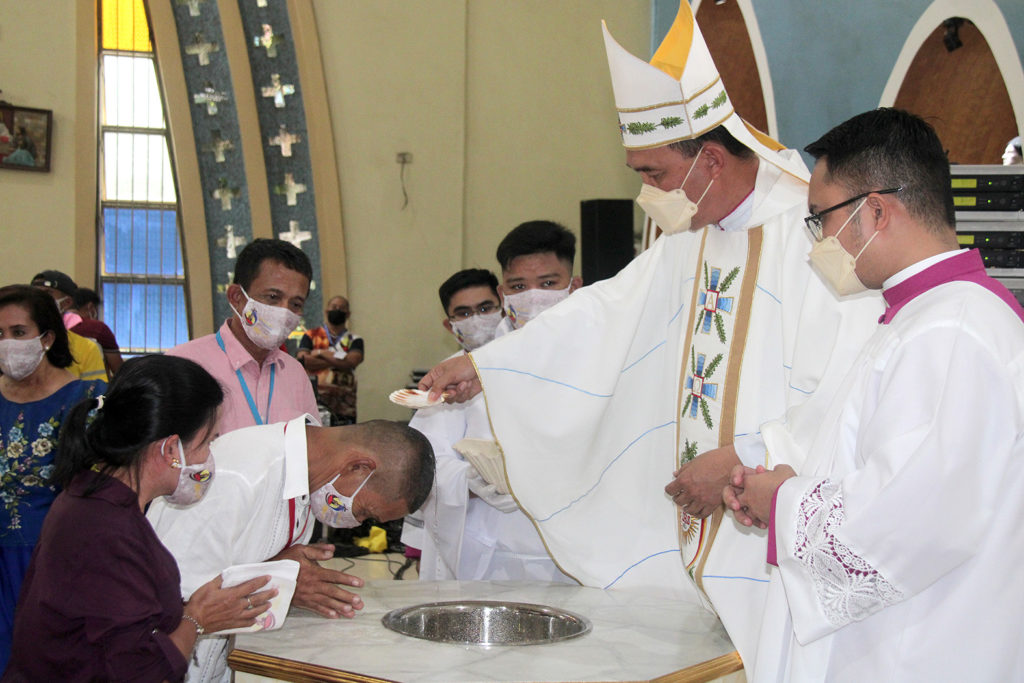 Bishop in Philippines Offers Ways to Respect