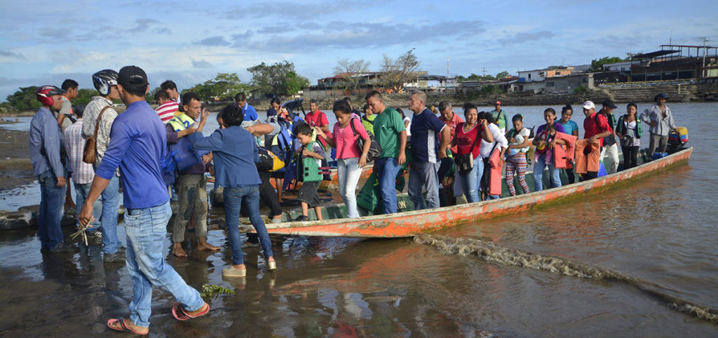 Colombia y Venezuela: Obispos preocupados por situación de migración