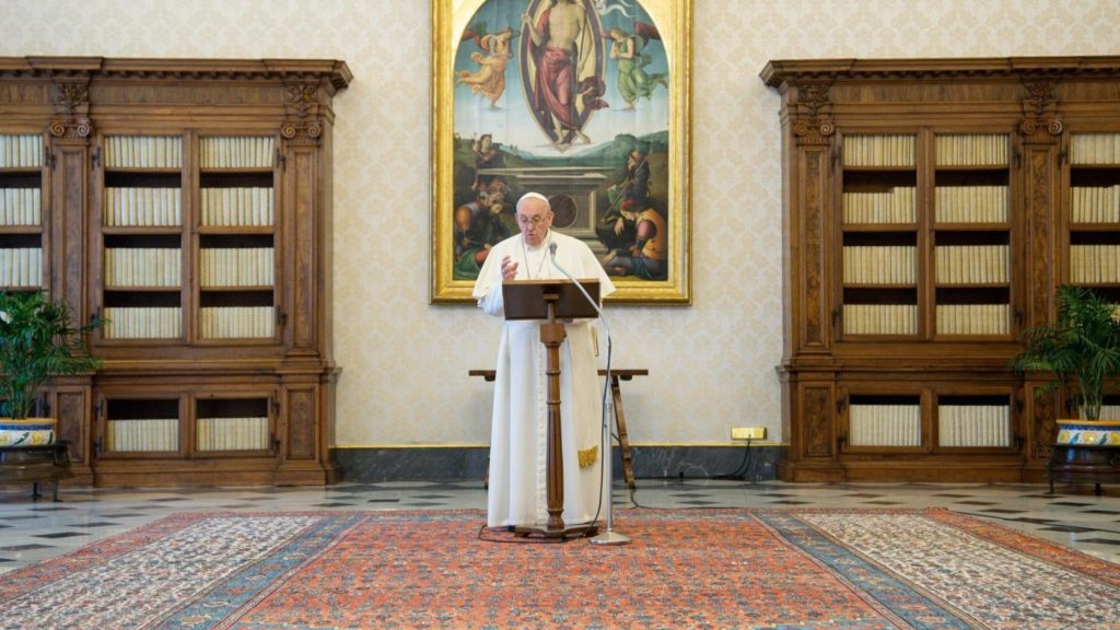 “Non stanchiamoci mai di cercare Cristo risorto”