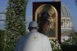 Papa maratón oración Virgen Desatanudos