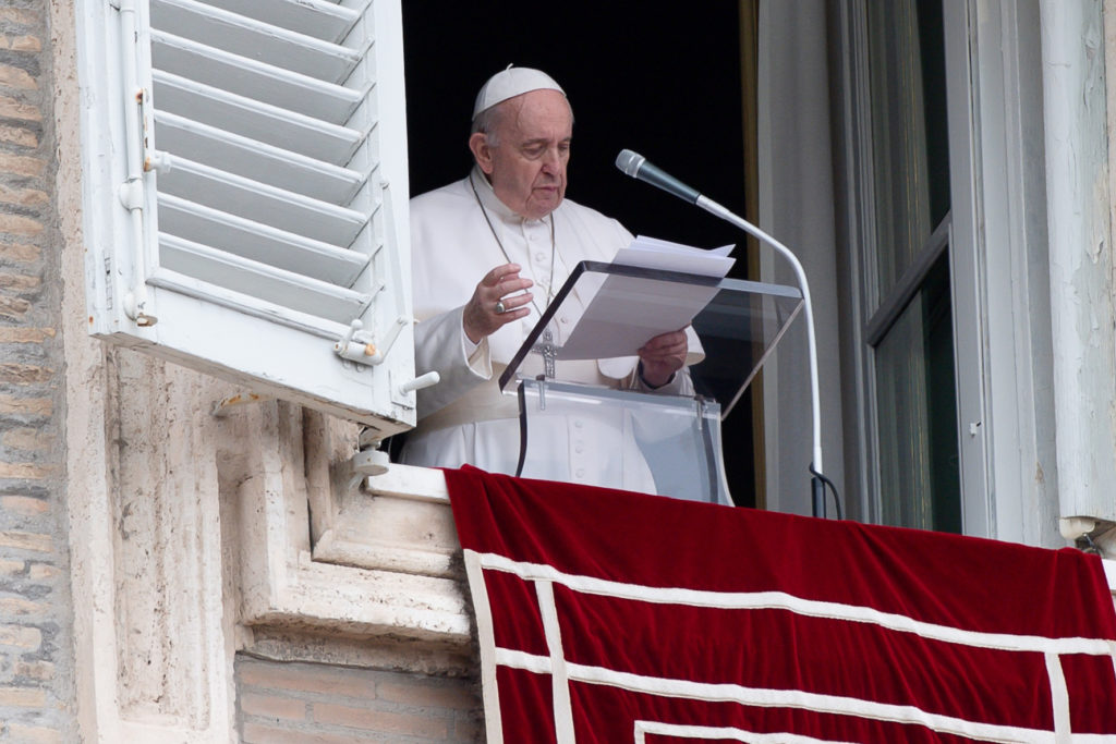 Il mistero della Trinità e una giornata per il Libano