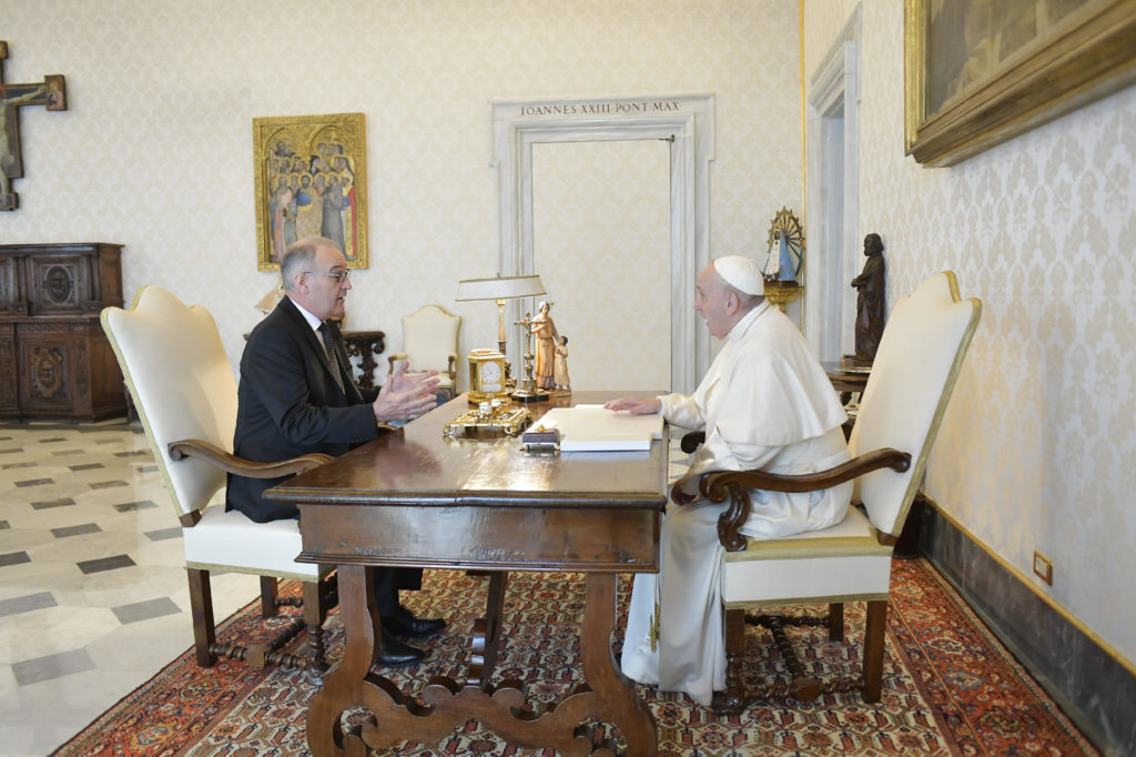 El Papa recibe al presidente de Suiza