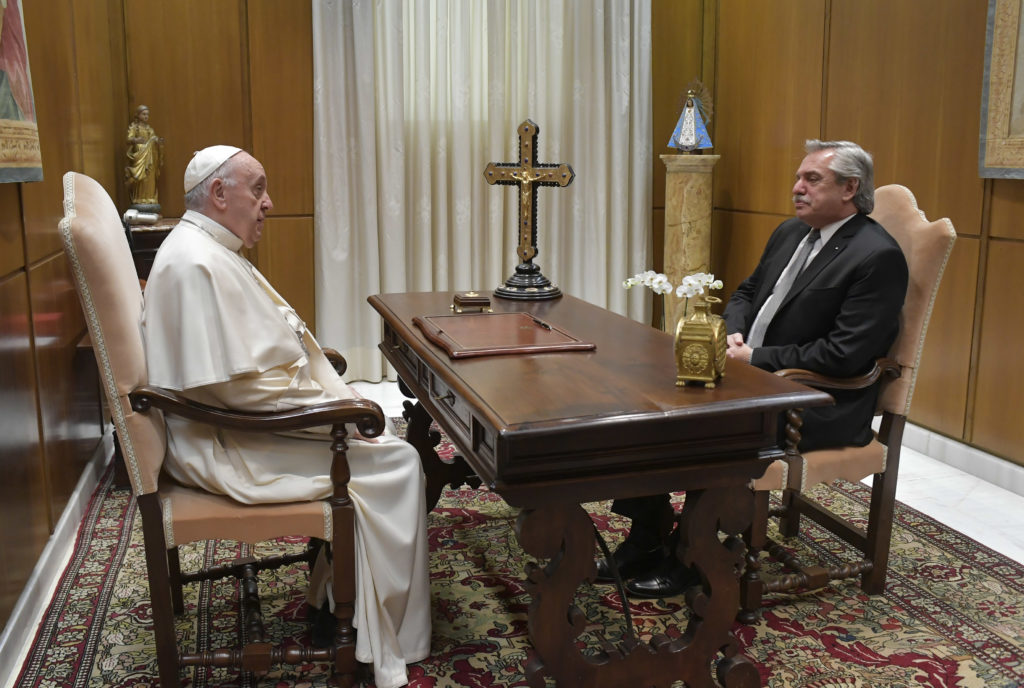 Argentina: El Papa recibe al presidente Alberto Fernández