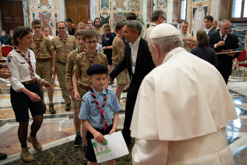 Francia: Audiencia del Papa con scouts