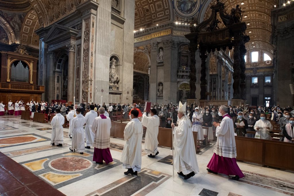 El Papa celebra Misa por la paz en Myanmar