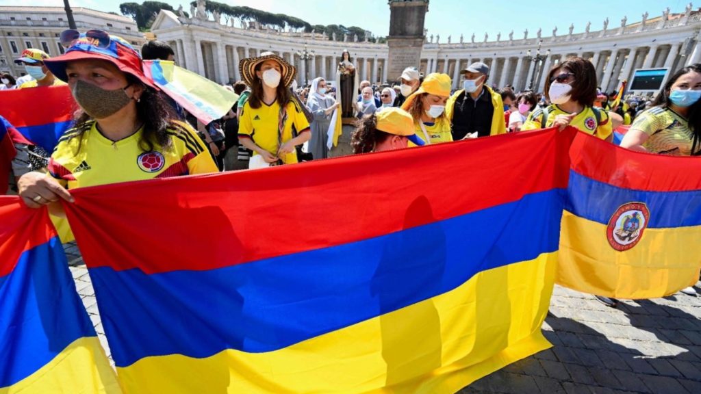 Colombia: Acercamiento de Iglesia y Gobierno por paro nacional