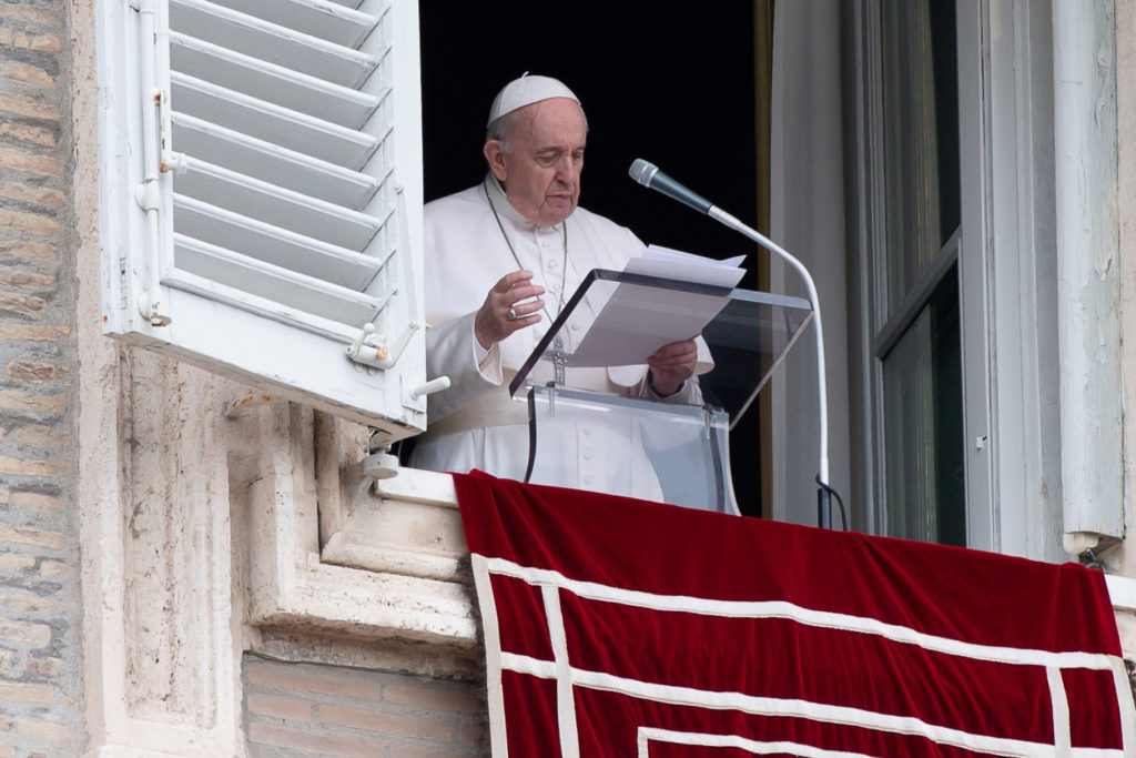 “Nella fragilità del Pane c’è la forza dell’Eucaristia”