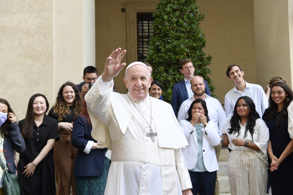 Catequesis del Papa: La oración, “respiración de todo”