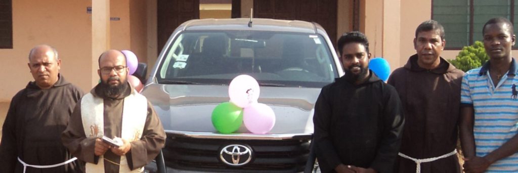 A Pickup Truck for Capuchins in Kpassa