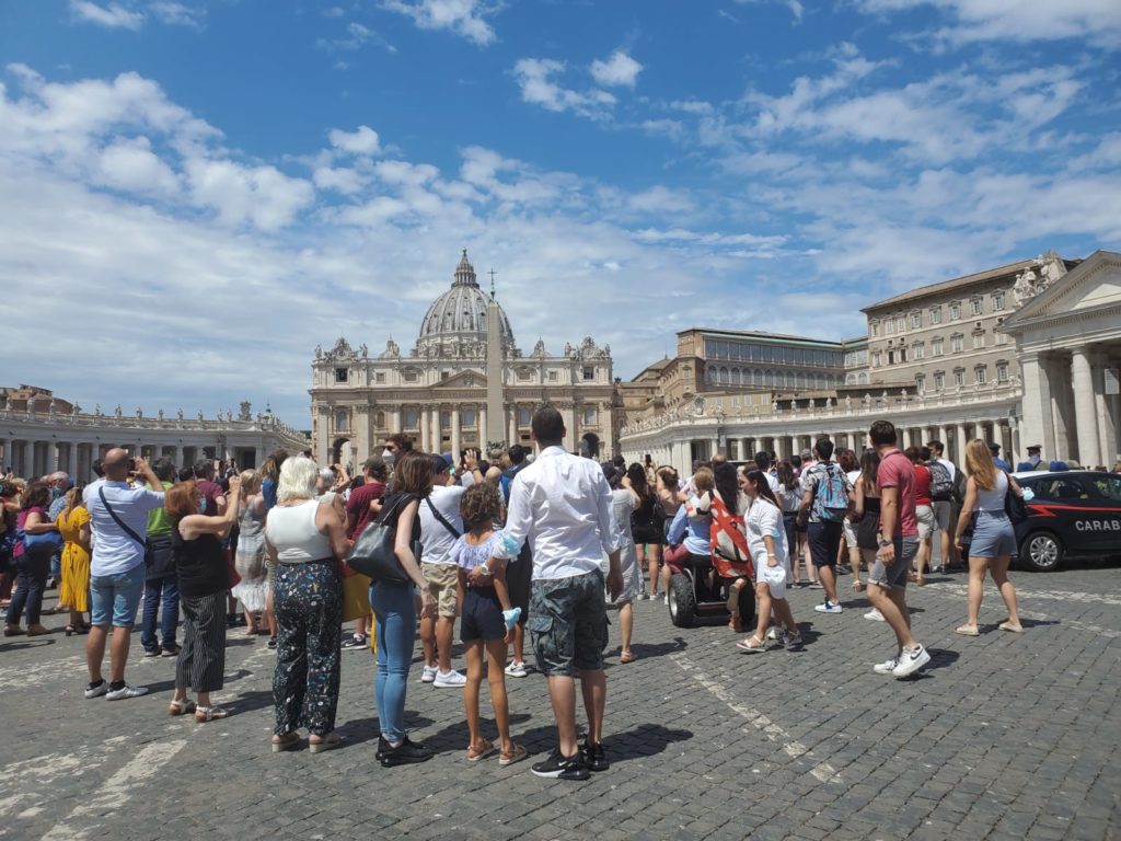 Angelus, Pope Francis Back in St. Peter’s Square