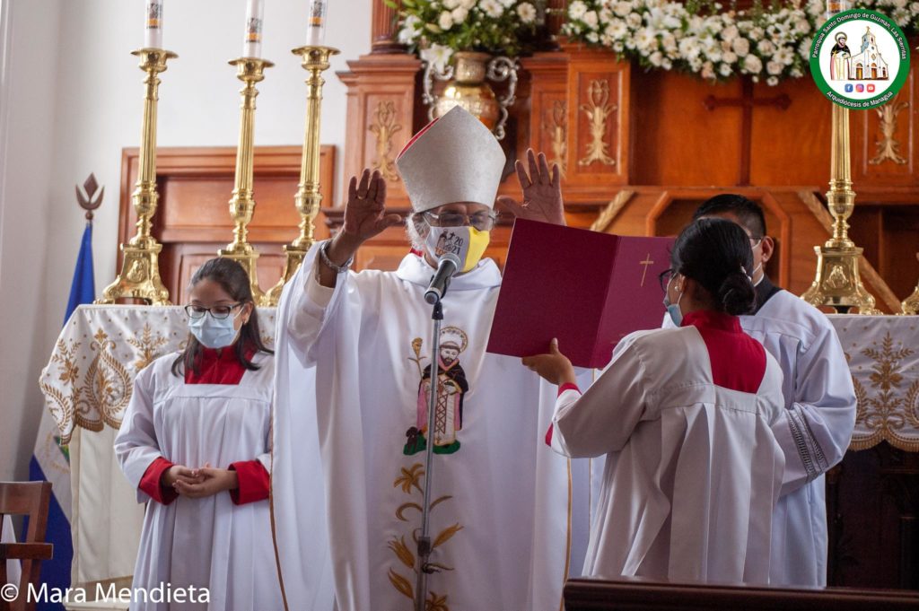 Nicaragua: Santo Domingo de Guzmán, cardenal Brenes imparte Bendición Papal