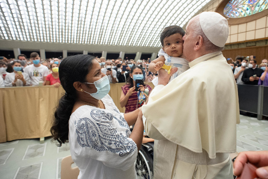 “¿Cómo vivo yo?”: “Bajo la Ley” o como hijo de Dios “en el amor”