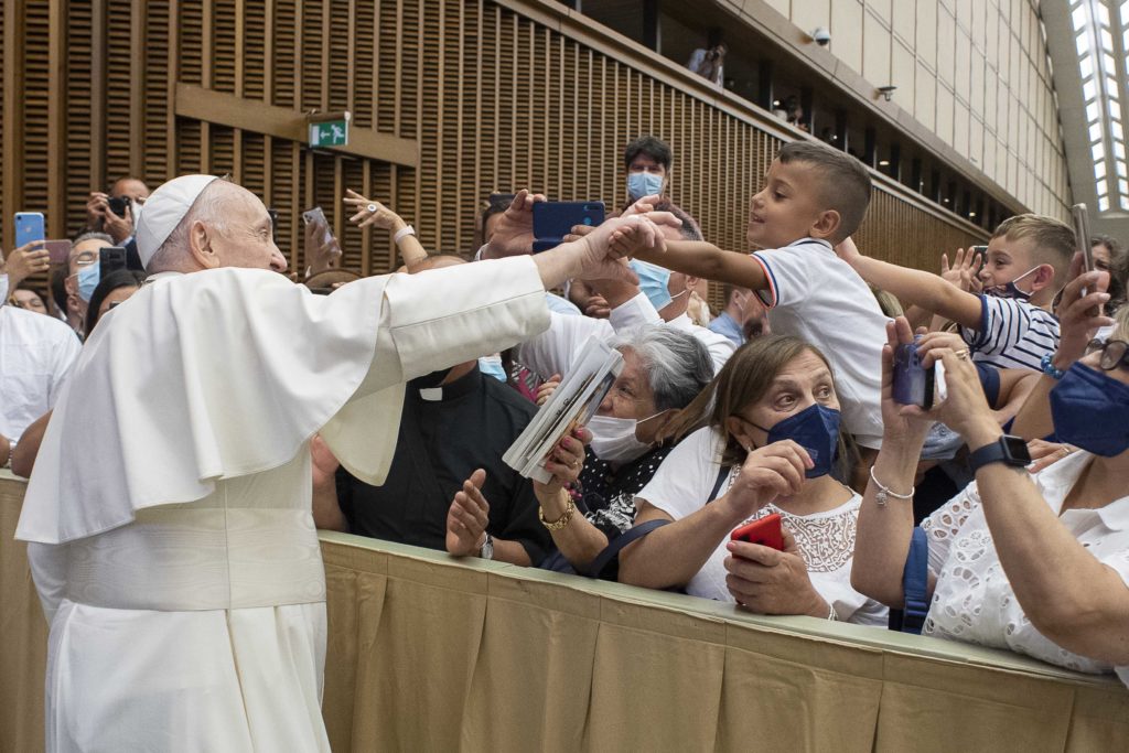 Il Papa: “La fede non si vende a buon mercato”