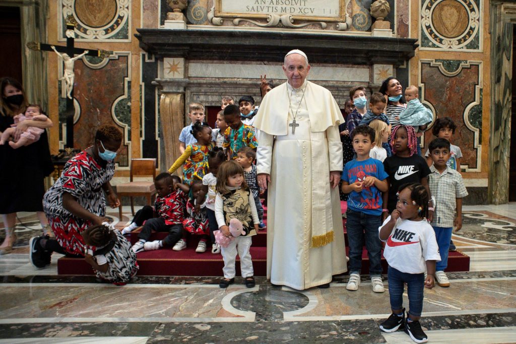 Papa a Arché: Vuestros centros, “el estilo de Dios”