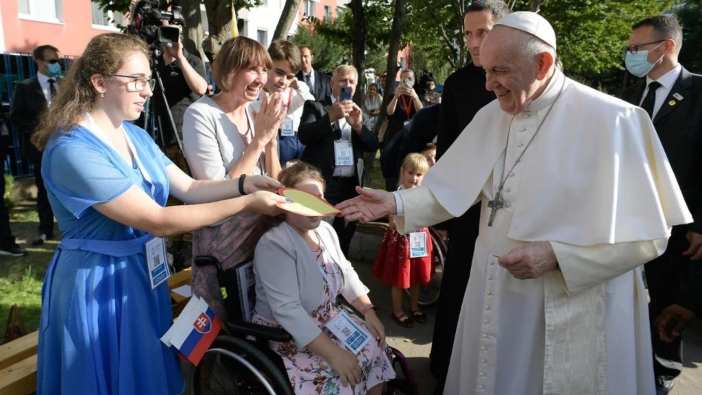 Pope Visits Bethlehem Center in Bratislava