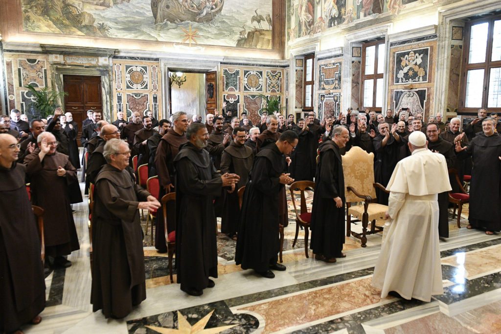 Papa a Carmelitas: Amistad con Dios, vida fraterna y misión