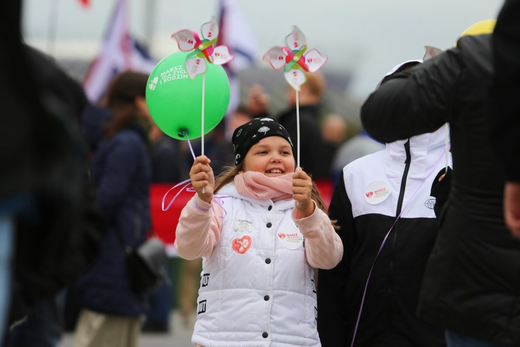 5,000 Poles March for Life and Family