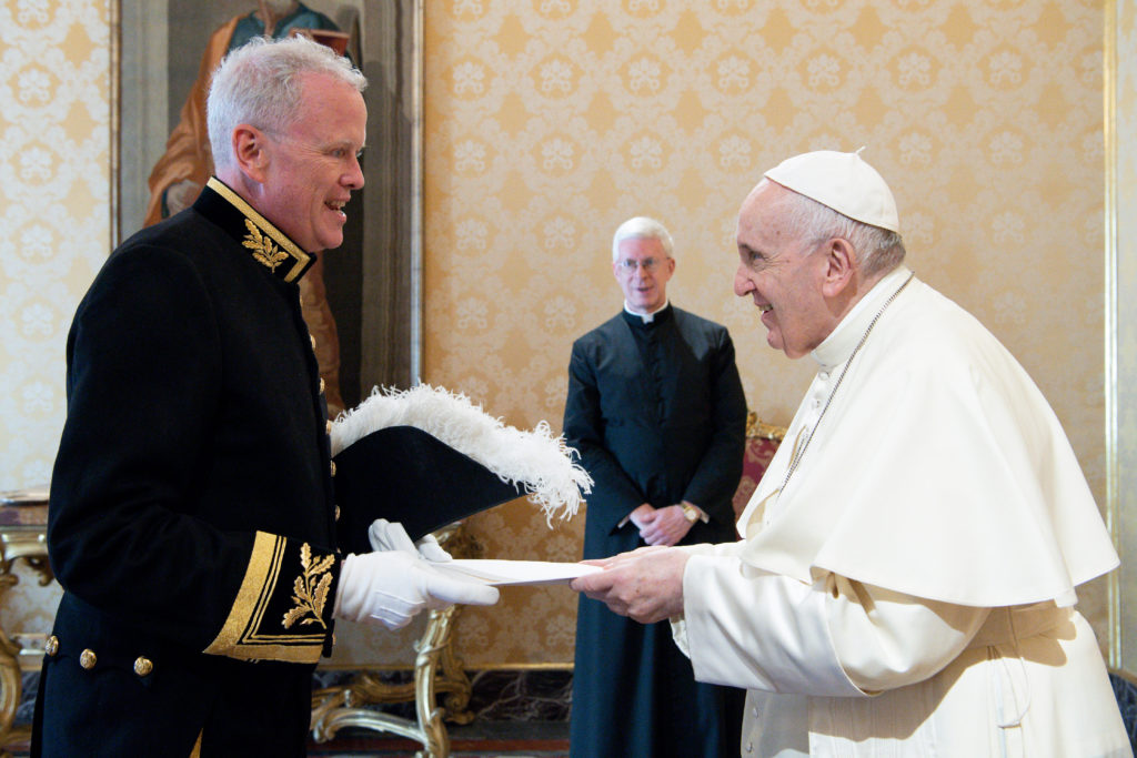 Pope Greets Britain’s New Ambassador