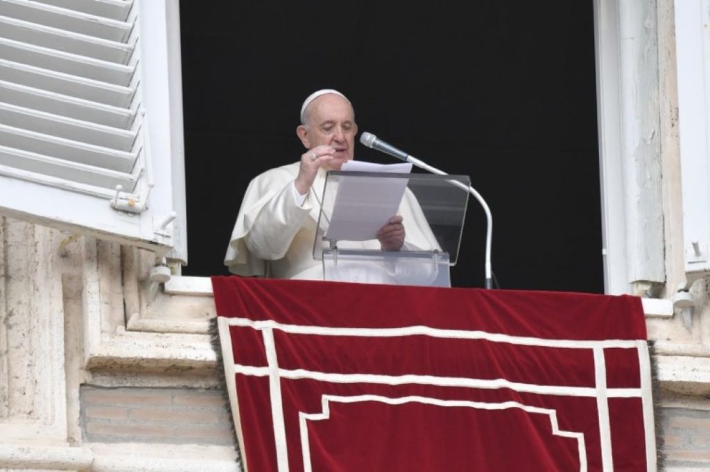 El Papa: “Reconocerse pequeño para llegar a ser grande”