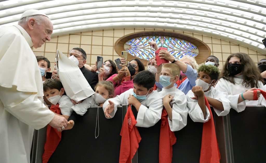 El Papa: “Es Cristo quien nos hace verdaderamente libres”