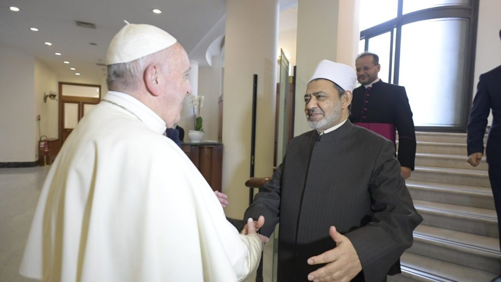 Navidad: El imán de al-Azhar felicita al Papa