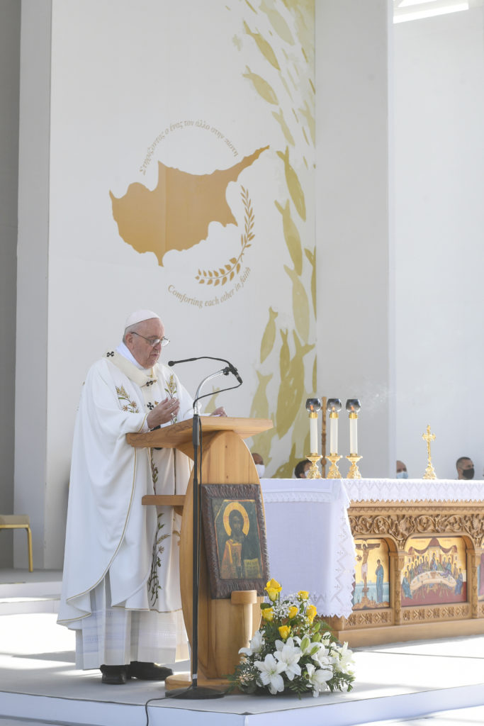 Misa en Chipre: 3 pasos para “acoger al Señor que viene”