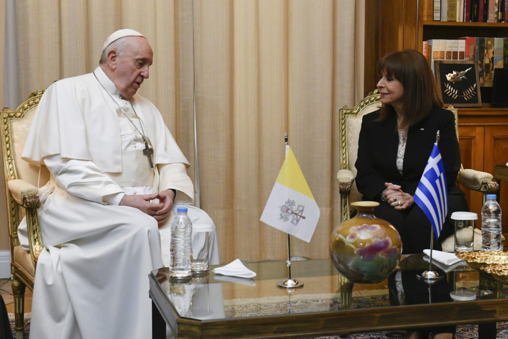 Pope Welcomed at Greek Presidential Palace in Athens