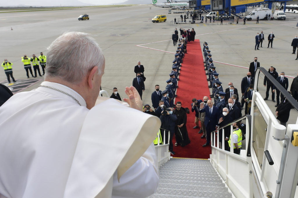 Il Papa ha lasciato Atene per tornare in Italia