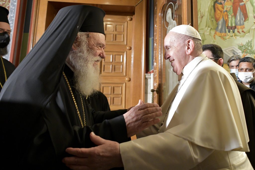 El Papa visita a Jerónimo II, arzobispo ortodoxo de toda Grecia