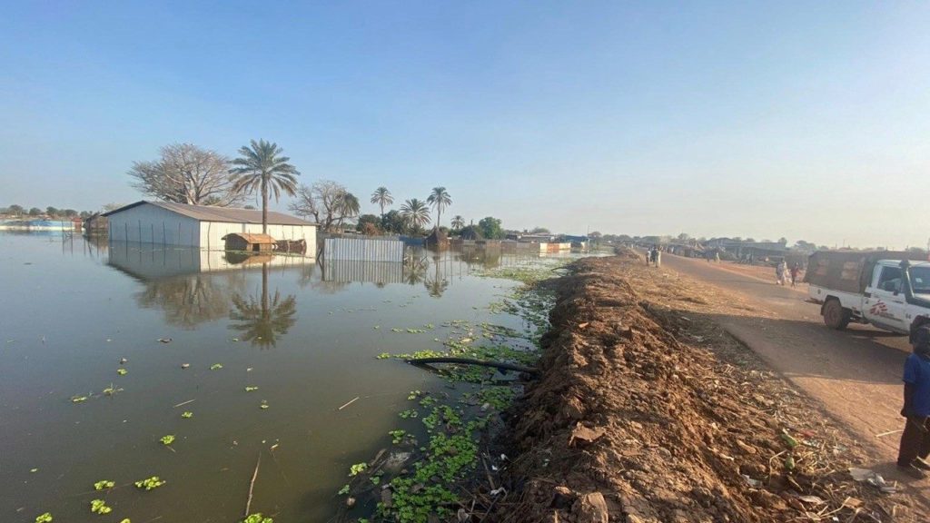 Sudán del Sur: El Papa ayuda a los afectados por las inundaciones