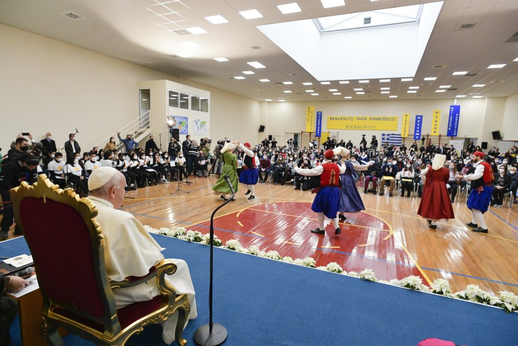 “La fede nasce dallo stupore, siamo figli amati da Dio”