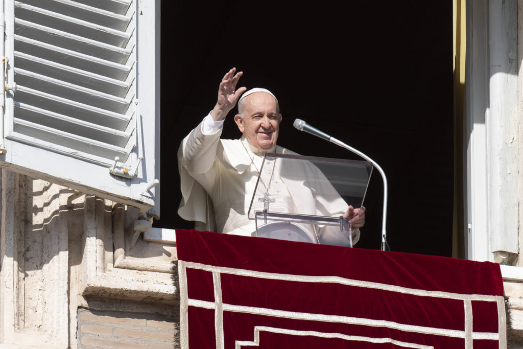 El Papa: “La Palabra de Dios, es viva y eficaz, nos cambia”