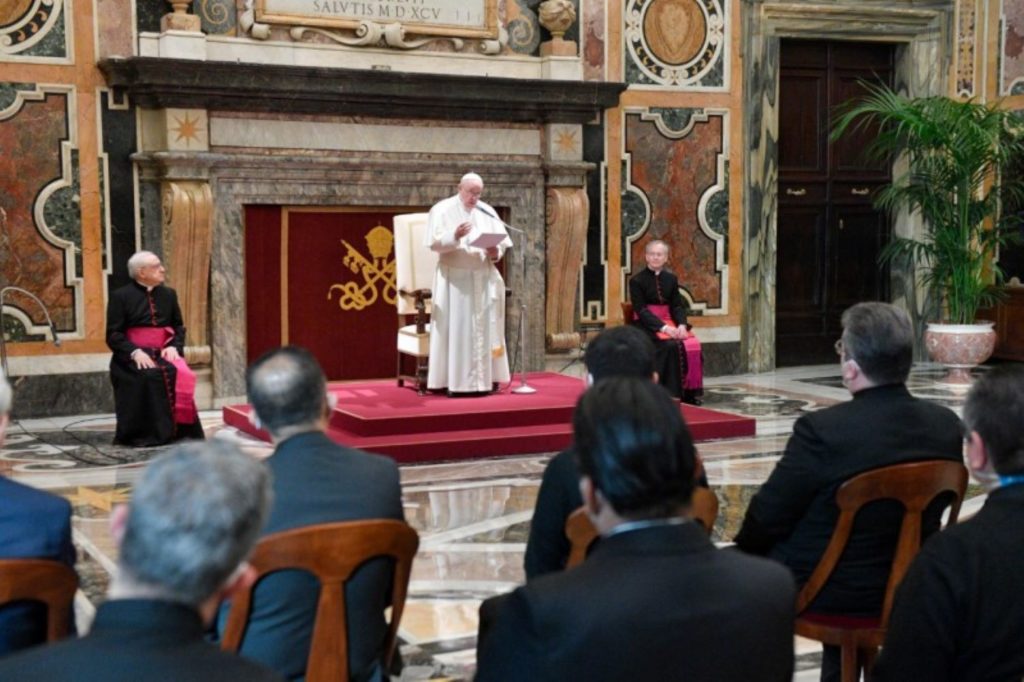 Pope to Theatines: Preserve the Small Details of Love