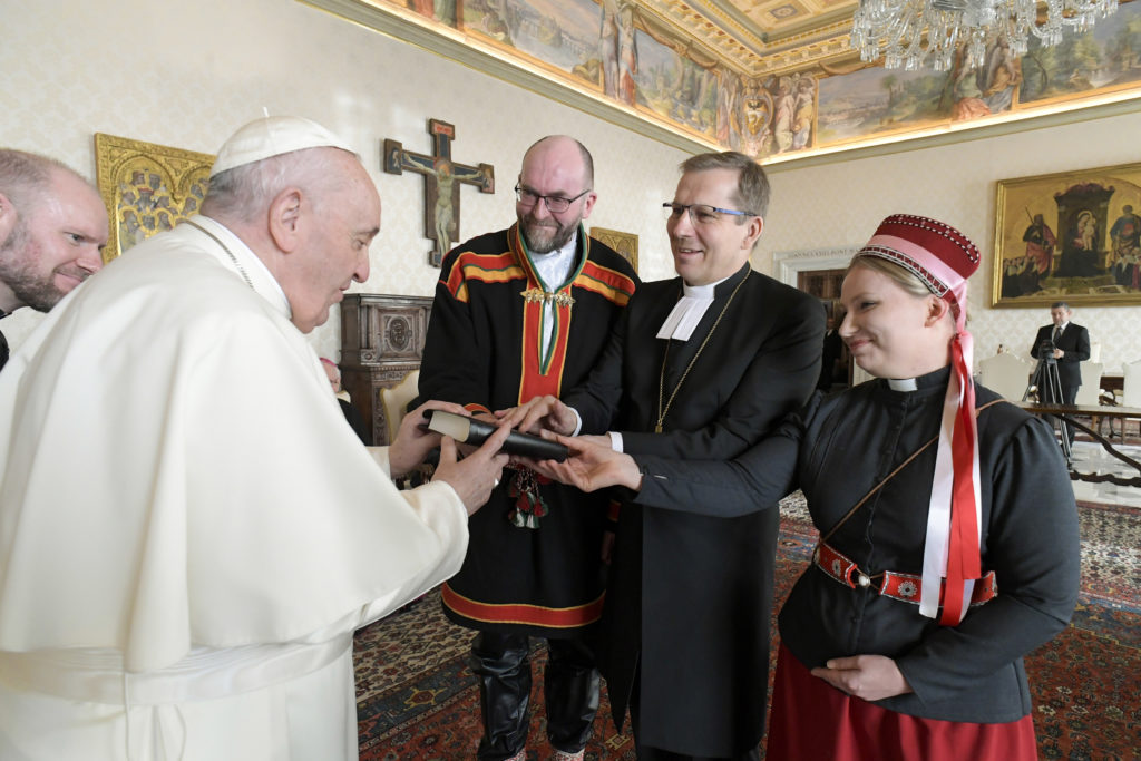 Un “cammino insieme”: così il Papa alla delegazione ecumenica