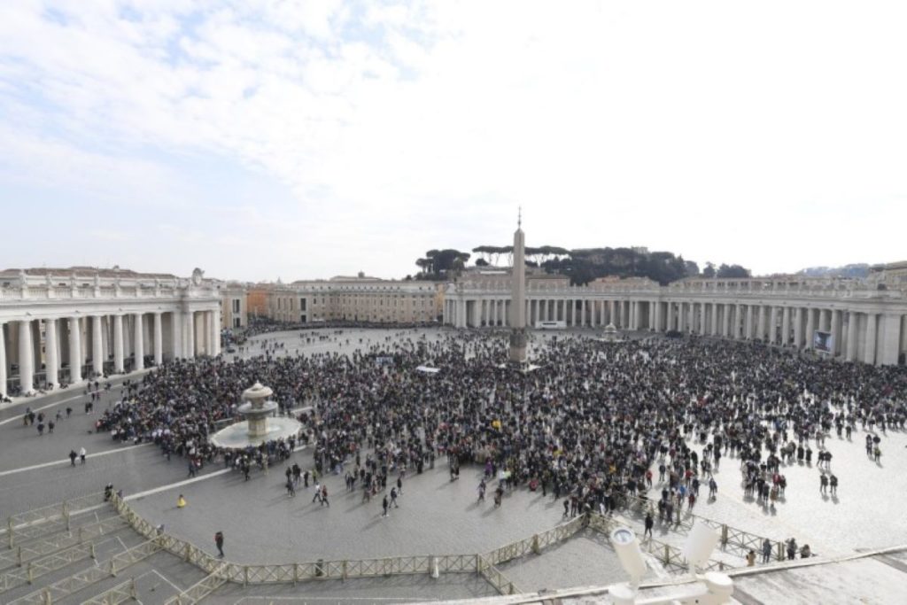 El Papa confía la paz de Ucrania a la Virgen María