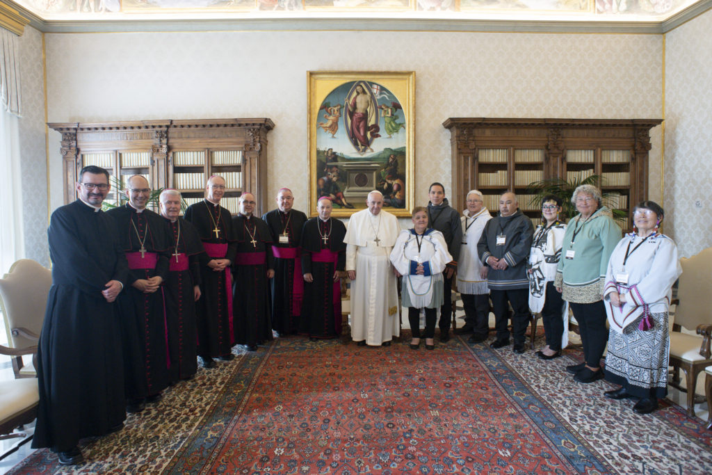 Pope Welcomes Groups of Canadian Indigenous Peoples