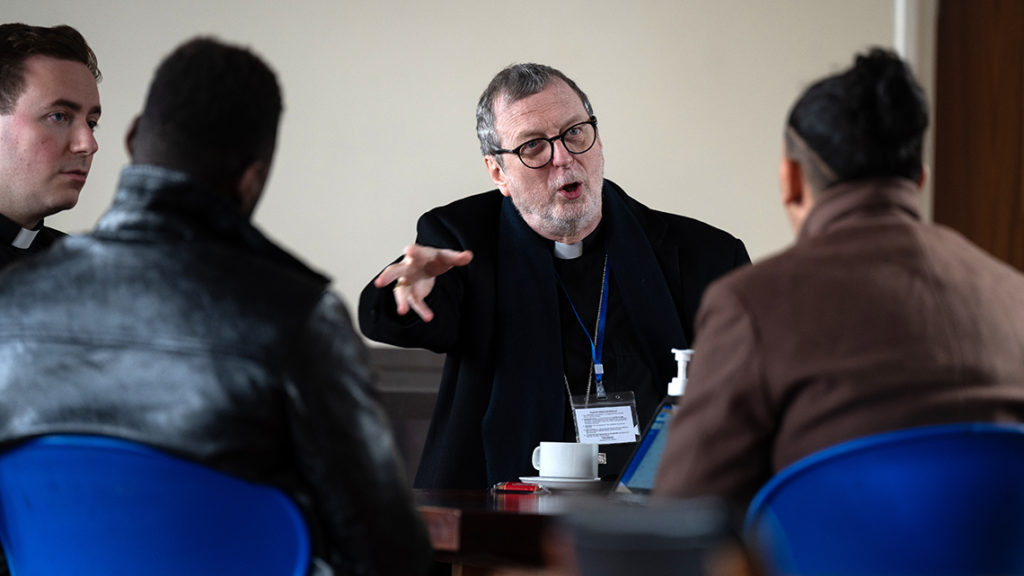 UK Nuncio Shows Pope’s Solidarity with Asylum Seekers