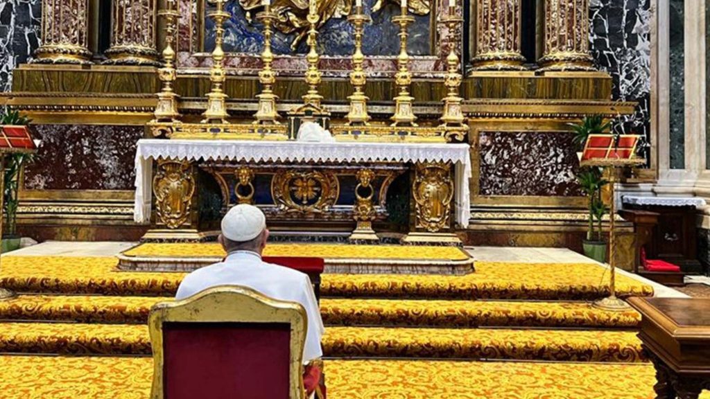 El Papa agradece en Santa María la Mayor su viaje a Malta