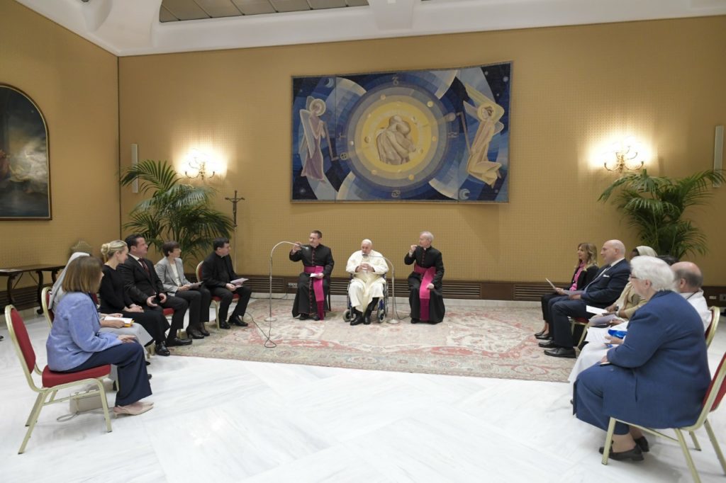 “¿Qué personas tienen la divinidad tan cerca como yo contigo?”