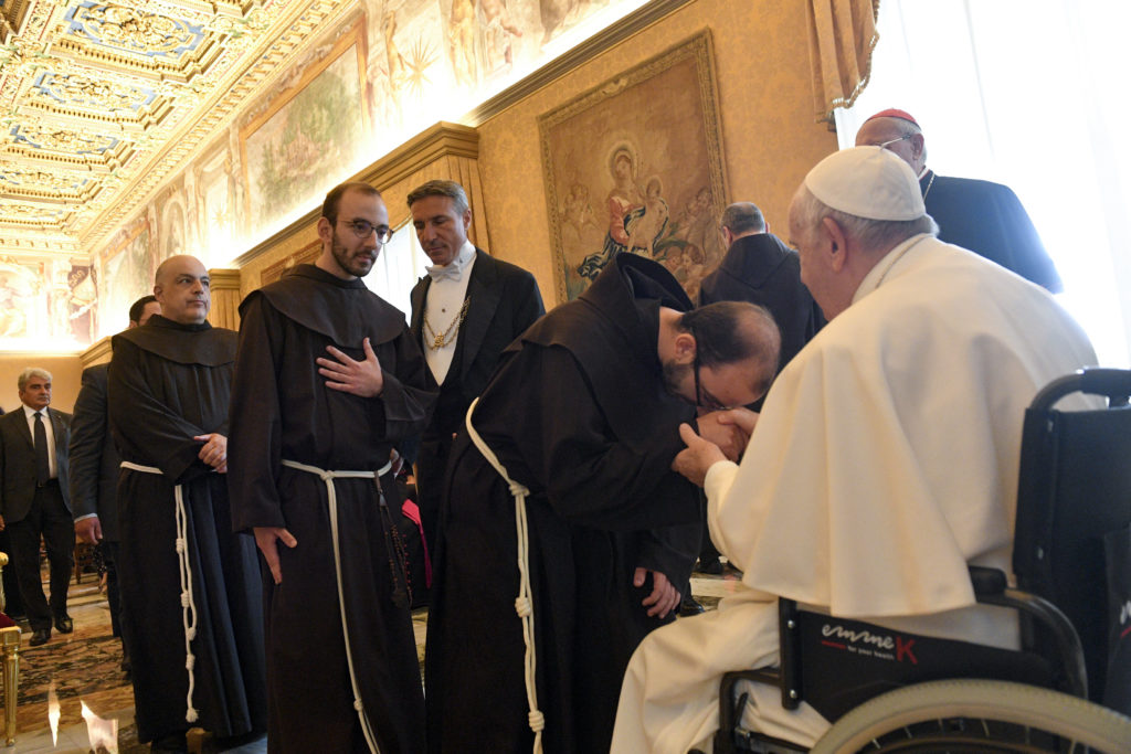 “Che un popolo non alzi più la mano contro un altro popolo”