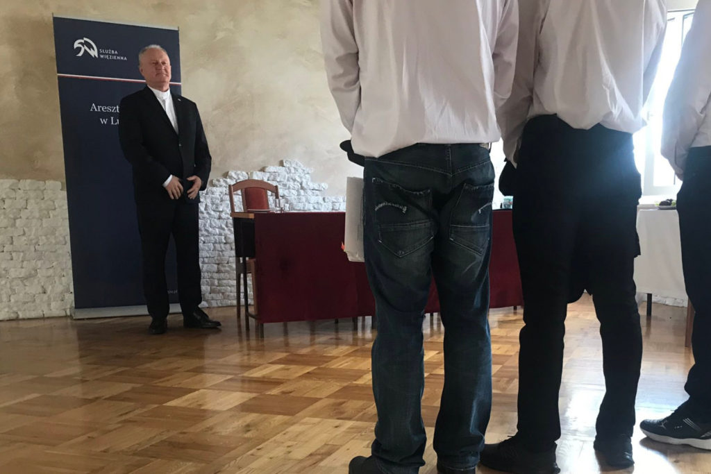 Poland: Detention Centre inmates graduate from Catholic University of Lublin