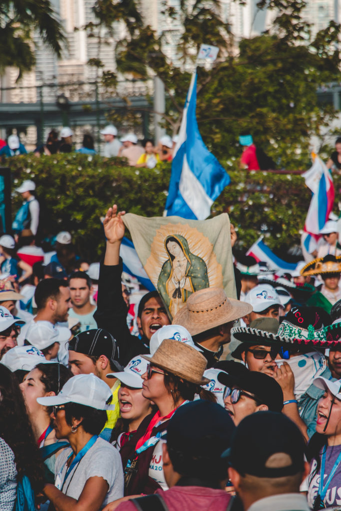 Cardenal Arizmendi: “México está salpicando sangre”