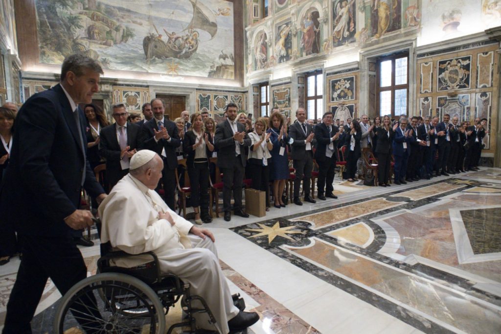 Il Papa: tre antidoti, prossimità, integralità e bene comune