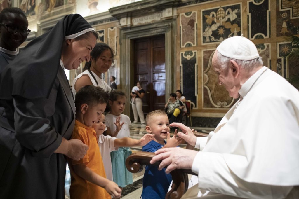 «Dove sono due o tre riuniti nel mio nome, lì sono io in mezzo a loro»