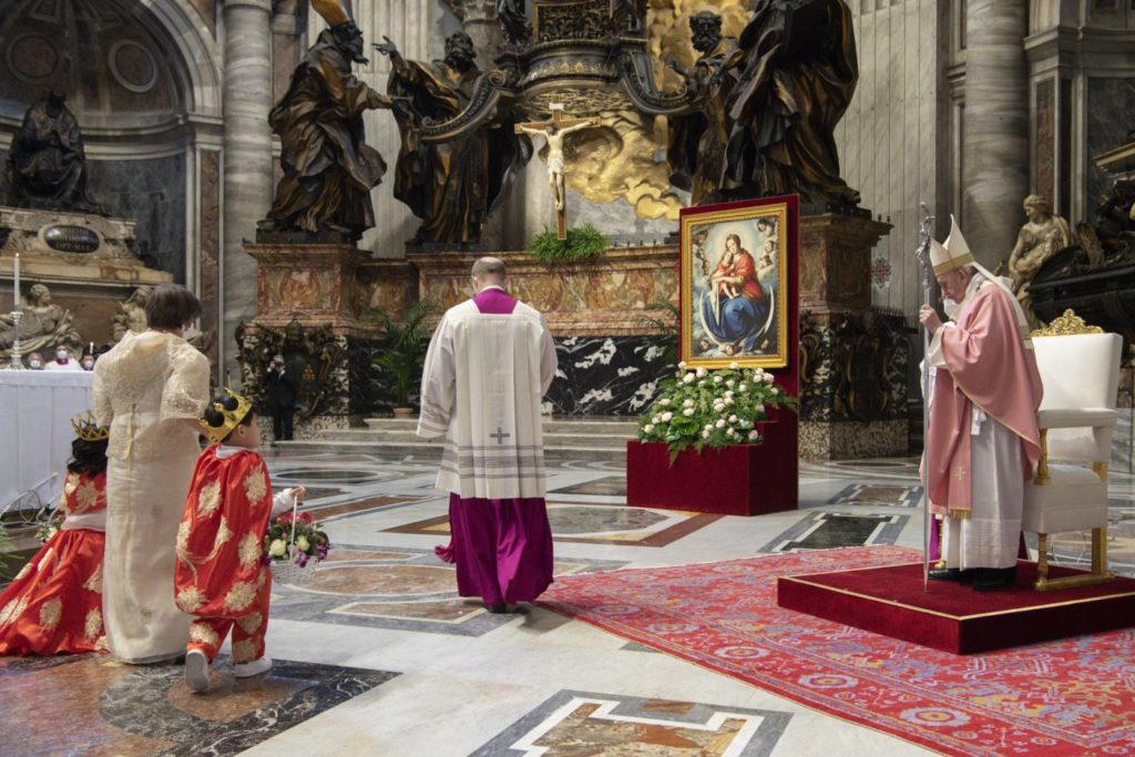 The Pope: “Let us rediscover liturgical beauty”