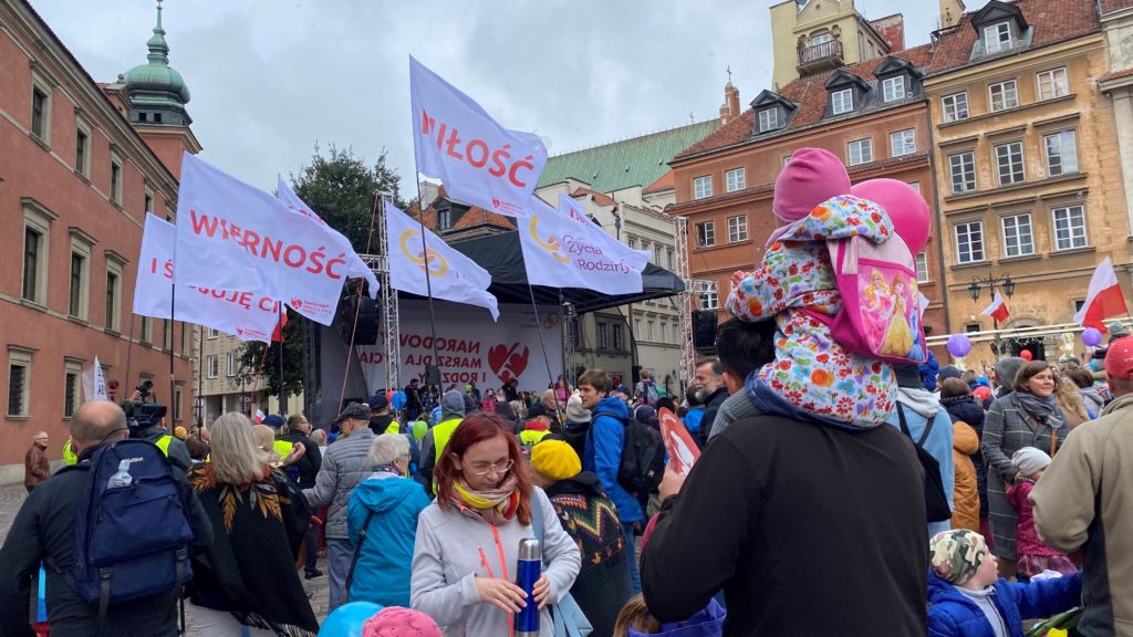 Warsaw: More than 10 thousand people at the pro-life march