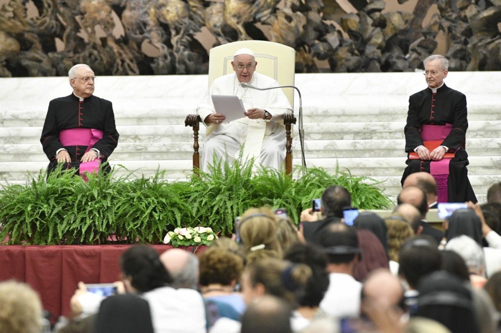 “Vi prego: non stancatevi mai di essere catechisti”