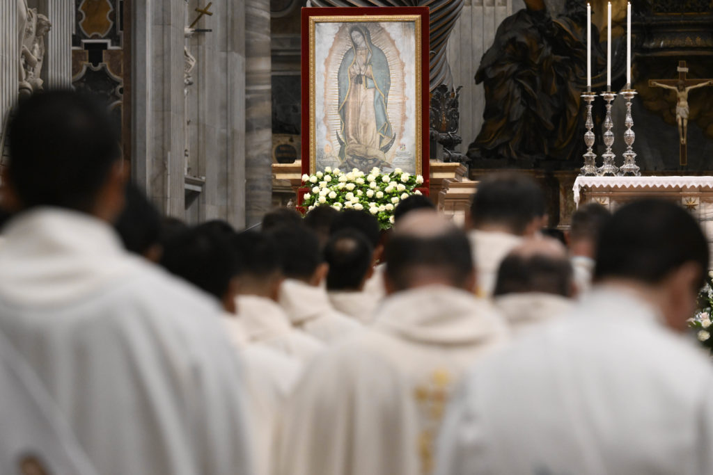 La Virgen de Guadalupe “nos suplica ser nuestra madre”